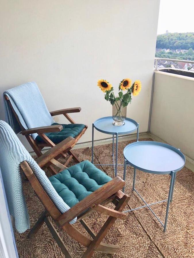 Grosses Appartement Mit Aussichtsbalkon ลุดวิกสบูร์ก ภายนอก รูปภาพ